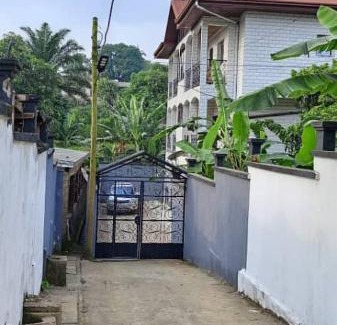 Douala Apartment | Gaston et Cie