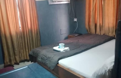 Mushin Hotel | GAT Travellers Hotel
