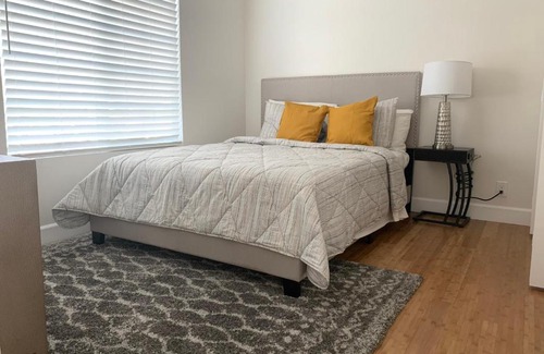 Los Angeles House | Gated Contemporary 3 bedroom - 2 bathroom Home in South LA plus Parking