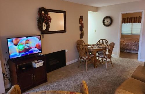 Gatlinburg Apartment | Gatlinburg Chateau Condo 302