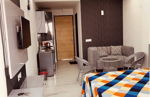 Greater Noida Apartment | Gaur Commercial Studio Apartment
