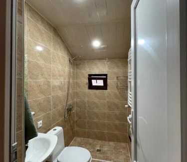 Likani House | GB cottages Tsemi