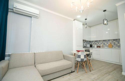 Batumi Apartment | Batumi 1BR Apt Near Cathedral in City Center