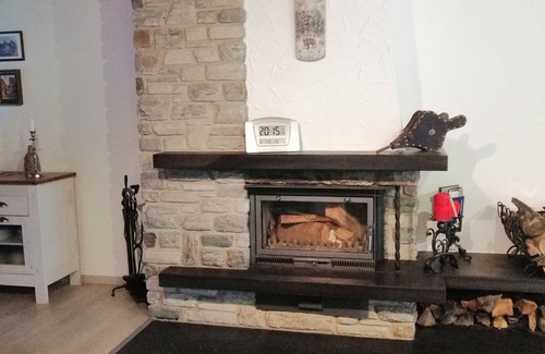 Schonbrunn Apartment | Gemütliche, Ruhige Ferienwohnung in Waldreicher Umgebung , 30 km bis Heidelberg