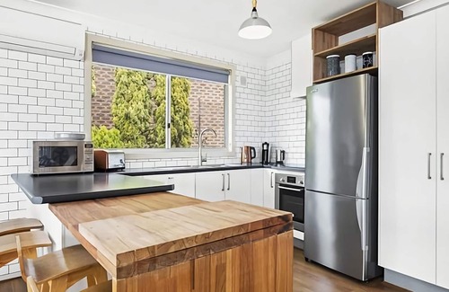 Malua Bay House | George Bass Drive 569 On The Beach Living
