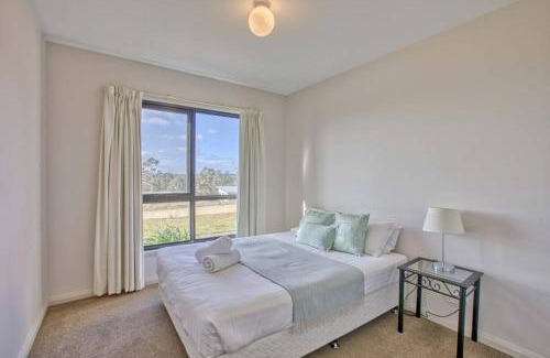 St Helens House | Georges Bay Luxury