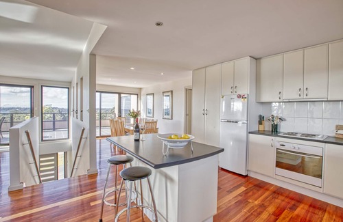 St Helens House | Georges Bay Luxury St.Helens