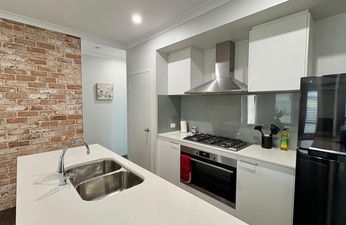 Busselton House | Georgette Retreat – Coastal Comfort in the Heart of Busselton