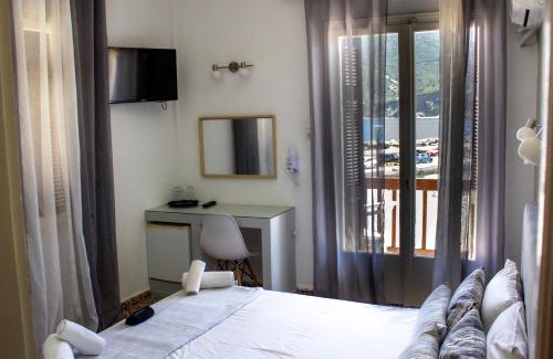 Skopelos Hotel | GEORGIOS L