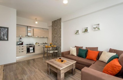 Saburtalo Apartment | GG home - new, cozy 1 bedroom apartment on 8th floor with view