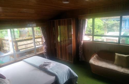 Ghoom House | Ghising Newas Homestay