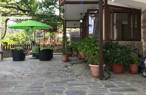 Kalopanayiotis Apartment | Giannoullas Luxury2Bedroom House in Kalopanagiotis