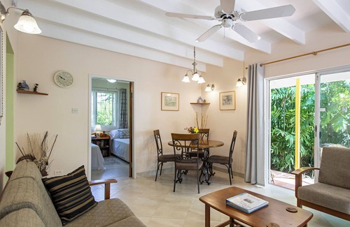 Gibbes Cottage | Gibbs Palms🌴Relax, refresh and renew at this Barbados Oasis. 🏊‍♀️ 🌞A/C