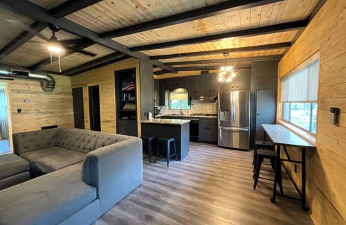 Wagoner House | Gibson Getaway- Relax and Unwind