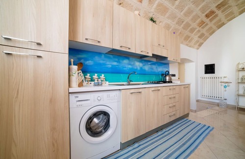 Centro Storico Apartment | Gioia Casa Vacanze - Two Bedroom Apartment, Sleeps 4