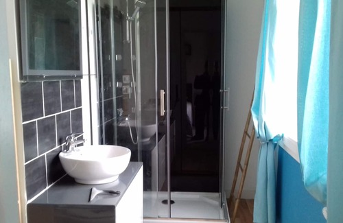 Saint-Loup-Lamaire Apartment | Gîte 10p in a city of character, Saint Loup sur Thouet