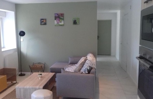 Saint-Vallier House | Gite 4 personnes au calme et tout confort
