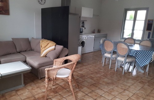 Aiguevive House | Gite "A l'ombre de l'Abbaye" between Touraine and Sologne for 8 people