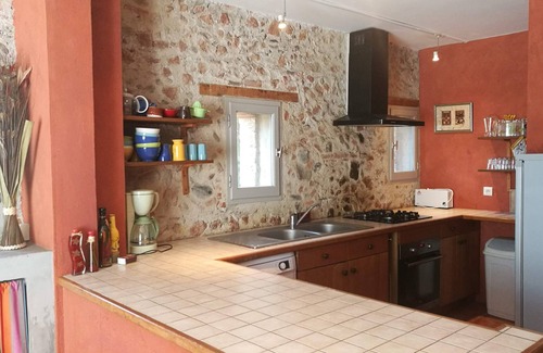 Camelas Cottage | GITE air-conditioned near Perpignan, maxi 9 Pers, Garden with trees, Swimming pool 5x10, wifi