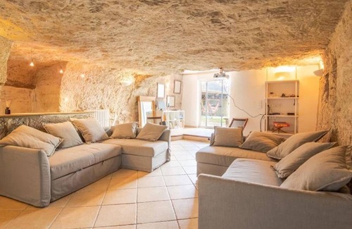 Amboise Cottage | Gite Amboise, 4 bedrooms, 11 persons