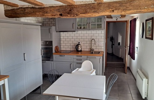 Chaveignes House | GITE ANGULUS RIDET - GRAPEVINE - Gîte 4/6 people