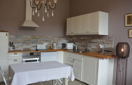 Beaumont-en-Veron Cottage | Gite Appartement Le Bonheur de Ronsard