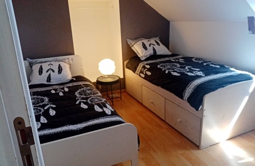 Henansal Other | Gîte "aux nids d'hirondelles", 8 kms from the beach.