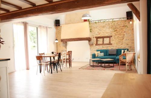 Neuville-sur-Sarthe House | Gite de groupe "Le Réveillon"