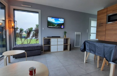 Saint-Pabu House | Gîte de Keroustad - Close to the beach with small sea view