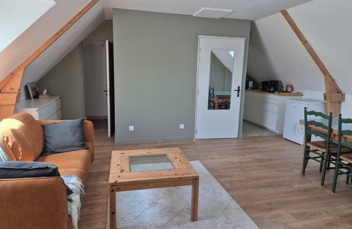 Broons Apartment | Gite de la Planchette with heated swimming pool