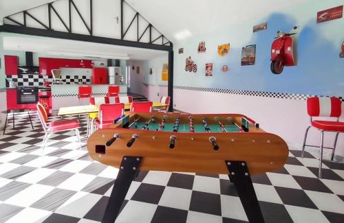 Clevilliers House | GITE diner AMERICAIN