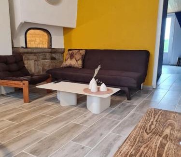 Largillay-Marsonnay House | Gite du bibicherat