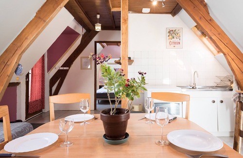 Saint-Sauves-d'Auvergne Cottage | Gîte for 3 to 5 people in the heart of the Auvergne volcanoes