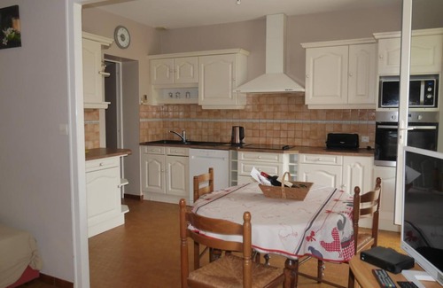 Lussac House | Gite Lafleur Terrien