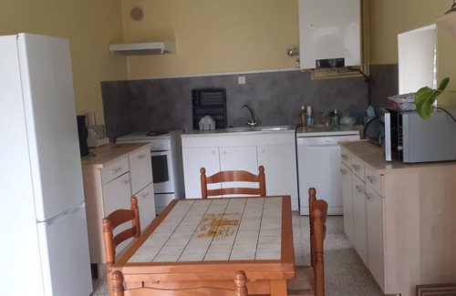 Sougeres-en-Puisaye House | GITE LE CARROUGE 15mn from Guédelon Former farmhouse enclosed grounds 6 persons