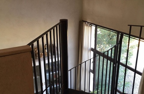 Caromb House | Gite of Friends in vineyard at the foot of the ventoux