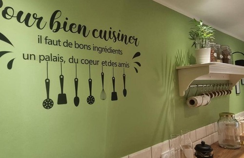 Pelussin Cottage | Gite Pélussin, 4 bedrooms, 12 persons