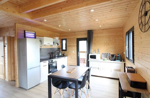 Teissieres-les-Boulies Cottage | Gite Teissières-lès-Bouliès, 3 bedrooms, 6 persons