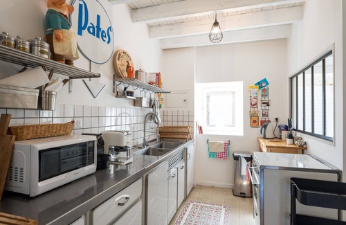 Lancie House | GITE "THE POT OF WINE" in the heart of Beaujolais