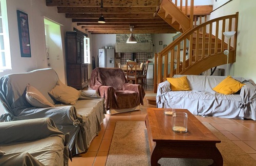 Plounerin House | Gite - typical Breton farmhouse with swimming pool