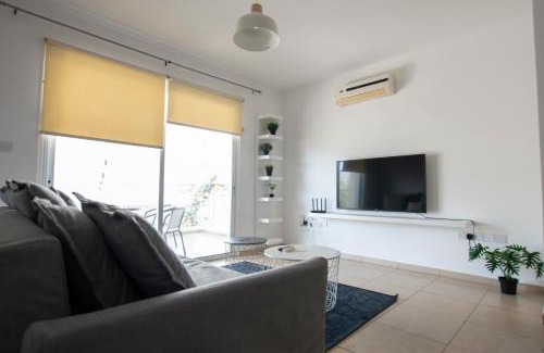 Lykabittos Apartment | Glabur Stays - The Master Atelier - Nicosia City, Free Parking & Wifi, Welcomes You!