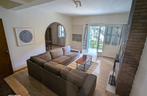 City Centre Apartment | Gladstone Apartment