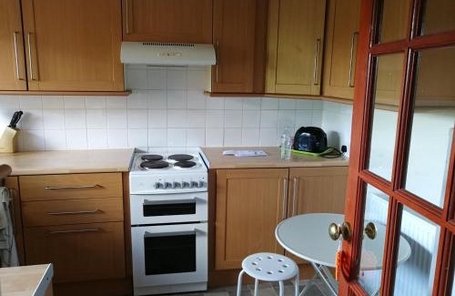 North West House | Glasgow Double Room Free Parking