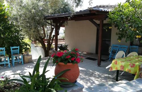 Aristotelis House | Glastri Ammouliani