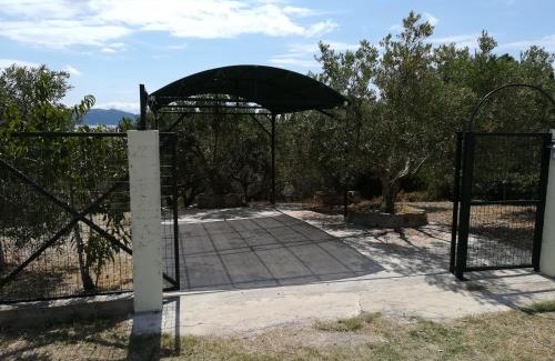 Aristotelis House | Glastri Ammouliani