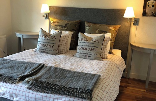 Simrishamn Bed & Breakfast | Glimminge Bed & Breakfast
