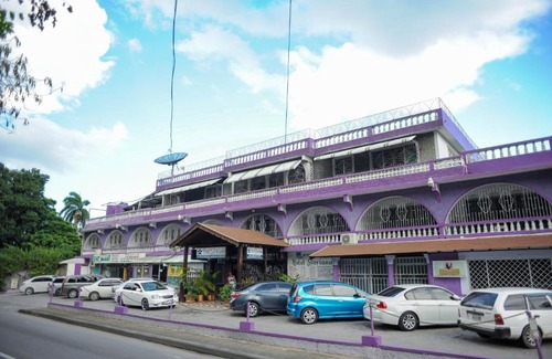 Montego Bay Apartment | Glorianna Hotel