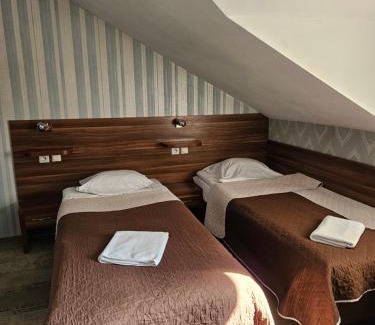Zarki Hotel | Gościniec Jurajski