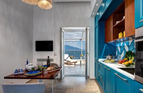 Vico Equense Apartment | GOCCE VILLAS - Villa Tramontana Stunning Waterfront Villa