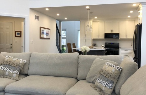 Central Huron Cottage | Goderich Lake Huron Cottage : A beautiful, modern new home with rooftop deck